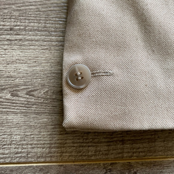 H&M beige neutral button blazer jacket - Picture 3 of 10